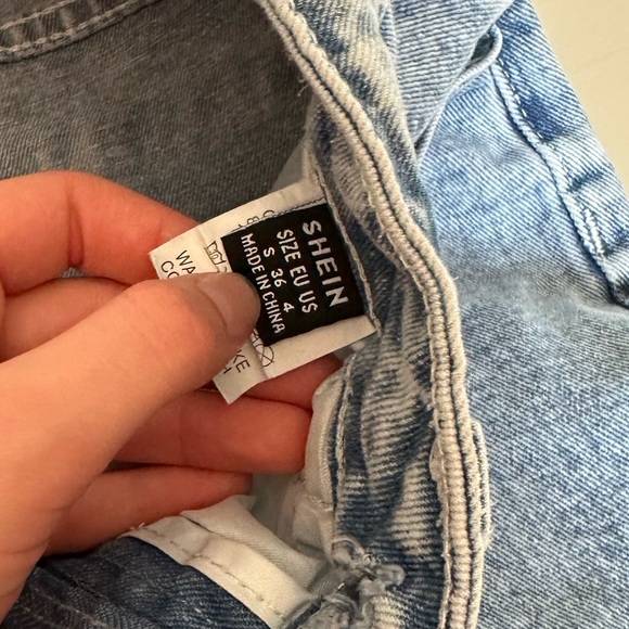 Jeans - Picture 3 of 3